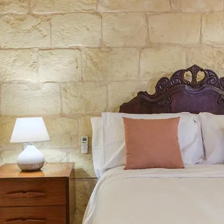 Gozo Pool Farmhouse-hosted By Sweetstay