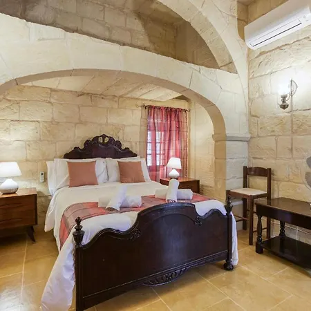 Gozo Pool Farmhouse-hosted By Sweetstay