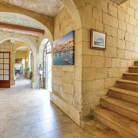 Gozo Pool Farmhouse-hosted By Sweetstay *