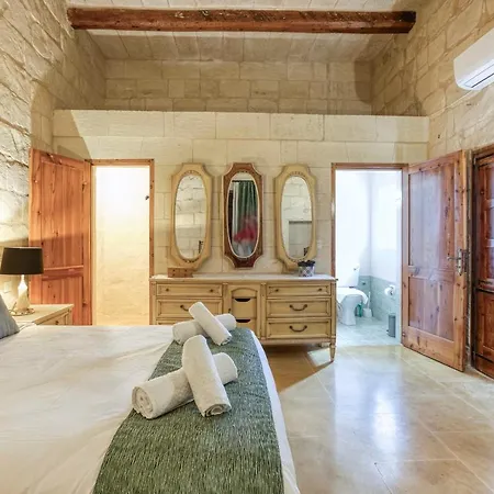 ファームステイ Gozo Pool Farmhouse-hosted By Sweetstay *