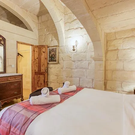 Gozo Pool Farmhouse-hosted By Sweetstay *