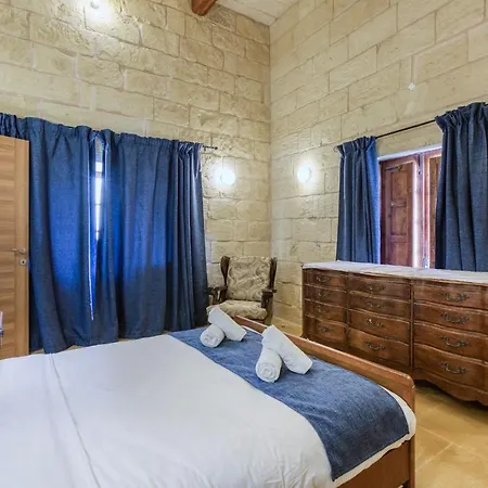 Gozo Pool Farmhouse-hosted By Sweetstay ファームステイ ガルブ