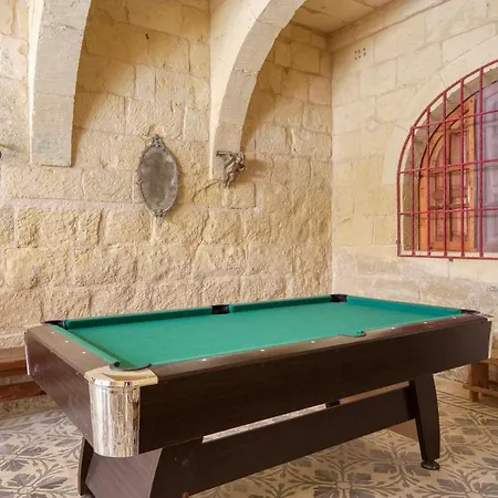 Gozo Pool Farmhouse-hosted By Sweetstay ファームステイ