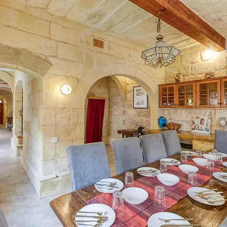Gozo Pool Farmhouse-hosted By Sweetstay ファームステイ *