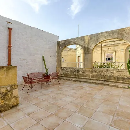Gozo Pool Farmhouse-hosted By Sweetstay ガルブ