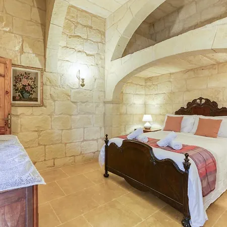 ファームステイ Gozo Pool Farmhouse-hosted By Sweetstay *